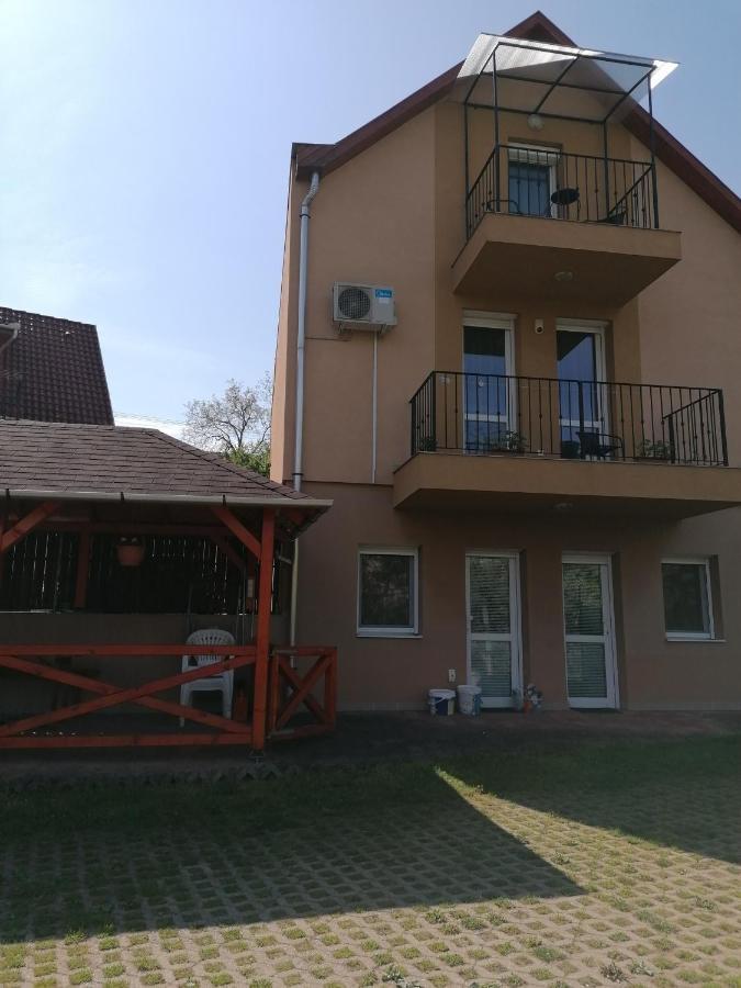 Zita Apartman エゲル エクステリア 写真