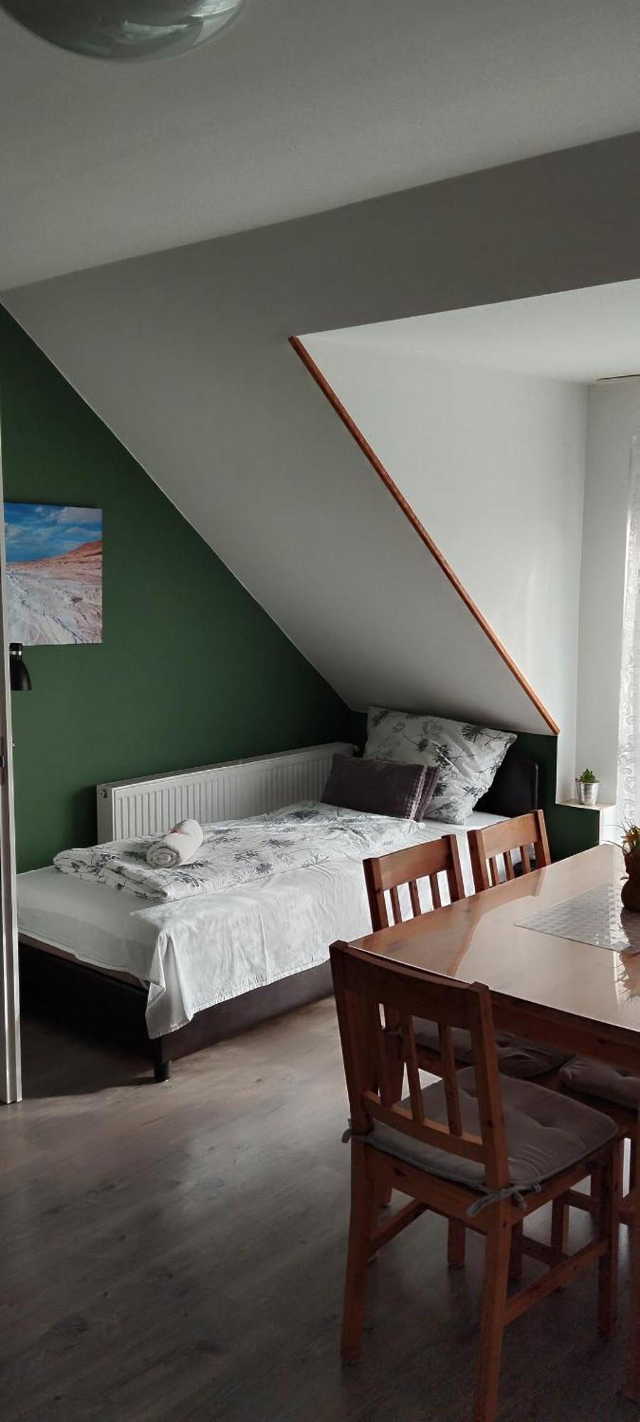 Zita Apartman エゲル 部屋 写真