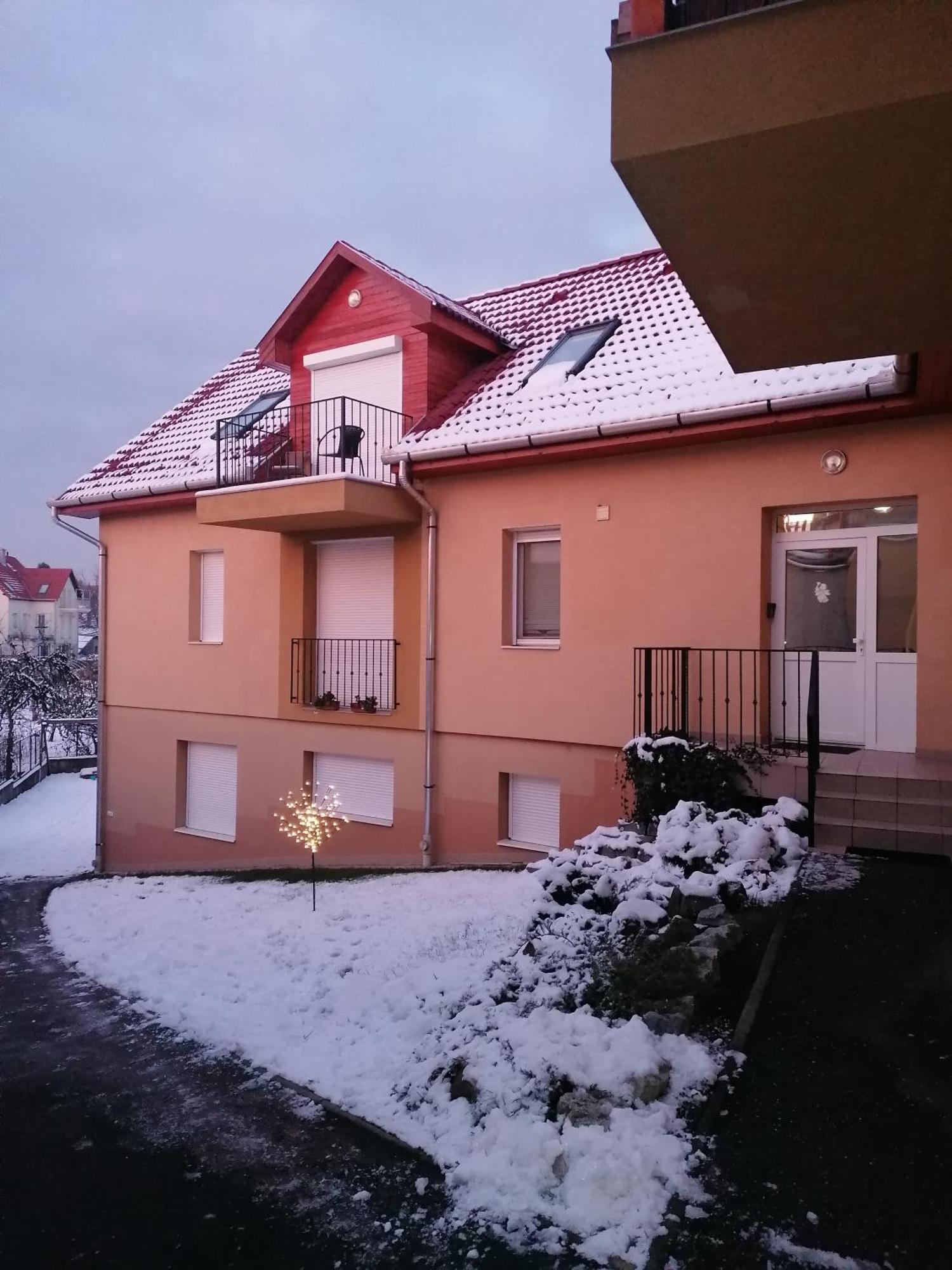 Zita Apartman エゲル エクステリア 写真